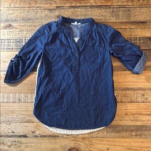 Girls ultra soft cotton shirt w lace back size M (8/10)